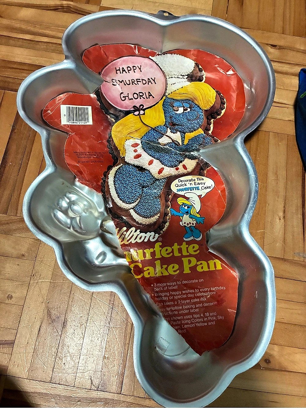 Wilton Garfield Cake Pan Red Gray NWT